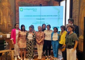 Le donne dellagricoltura unite per lAcqua