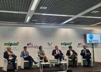 LEuropean Food Forum porta a Vinitaly 2022 il dibattito sulla riorganizzazione delle politiche di promozione dellagroalimentare tra guerra e sostenibilitagrave;