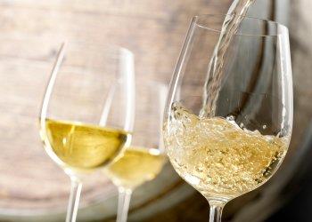 Rettifica Regolamento Ue 2117/2021 sullindicazione in etichetta dei vini dei valori nutrizionali e della liste degli ingredienti